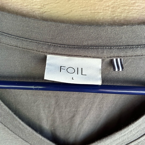 FOIL knit top front button rivet trim, backside dot design. Ribbed sleeves - Picture 4 of 6